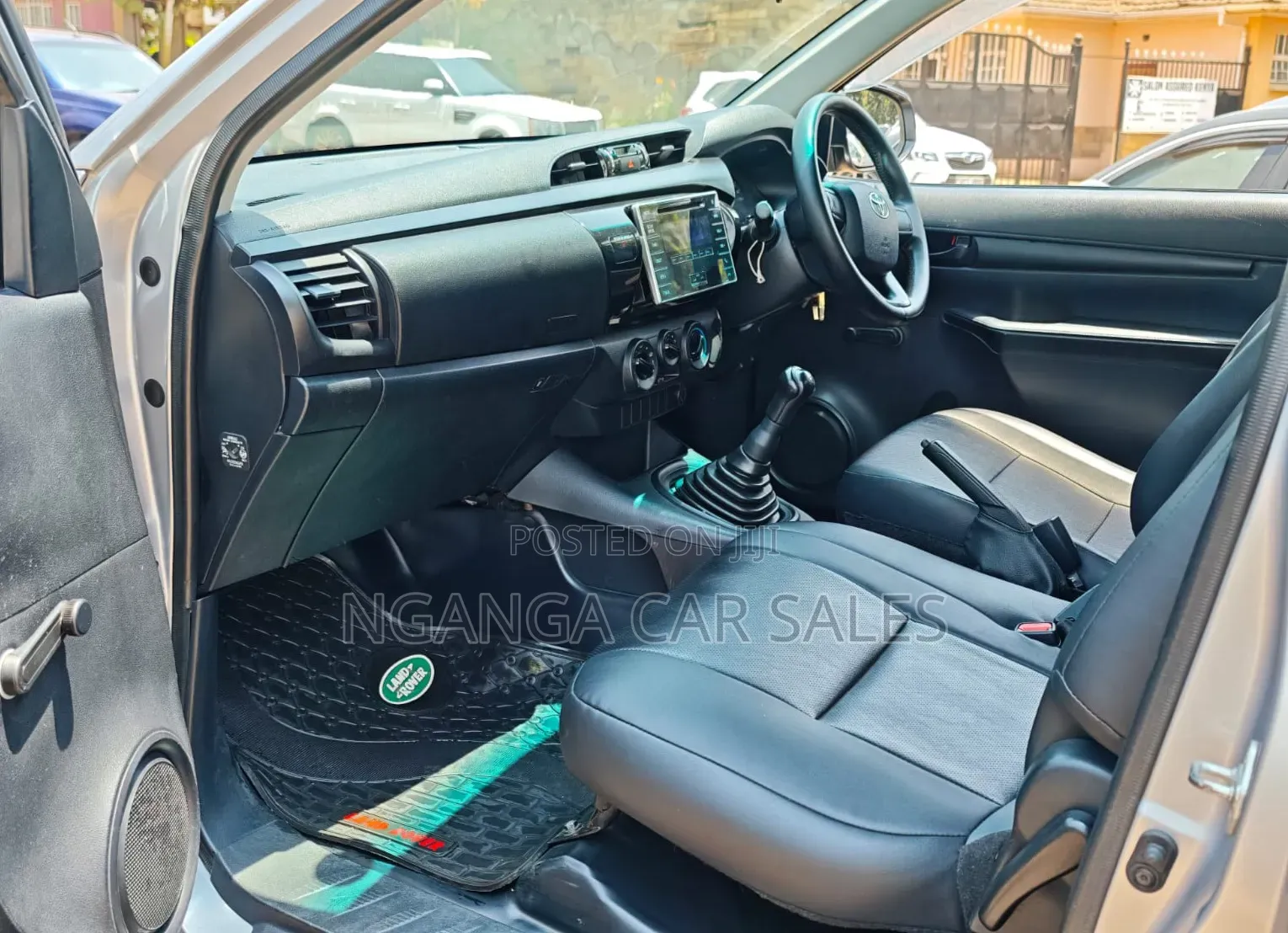 Toyota Hilux 2017 Silver