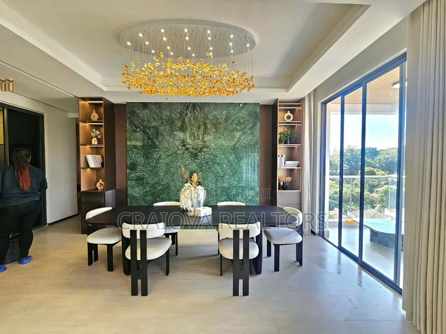 5bdrm Apartment in Spring Valley for sale