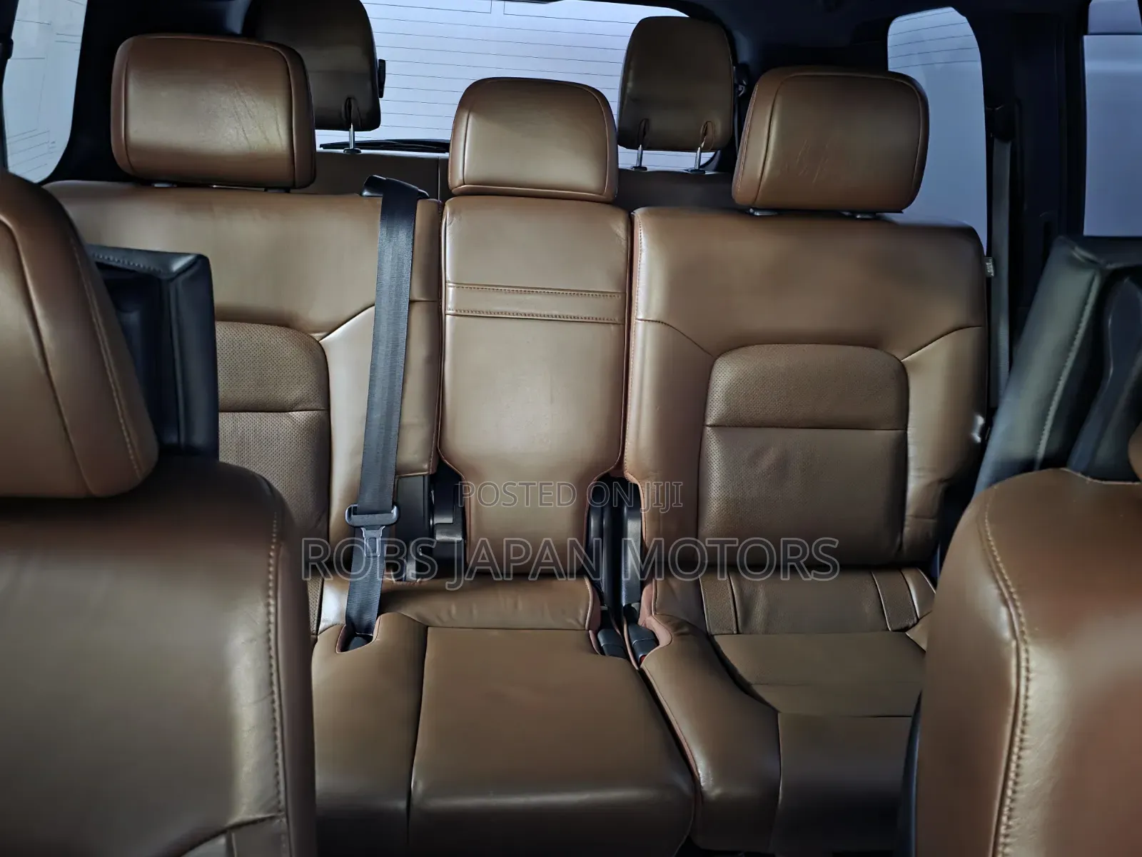 Toyota Land Cruiser 4.6 V8 ZX 2019 Pearl