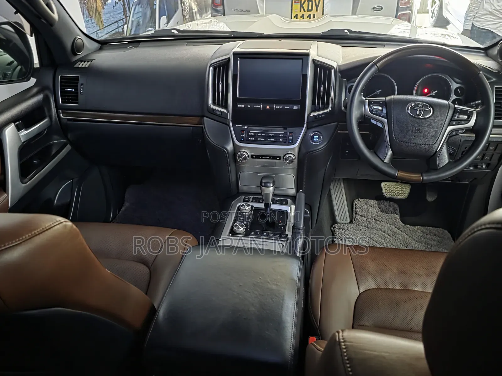 Toyota Land Cruiser 4.6 V8 ZX 2019 Pearl