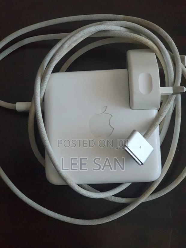 Original Apple MacBook Pro 67W Charger