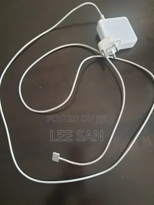 Original Apple MacBook Pro 67W Charger