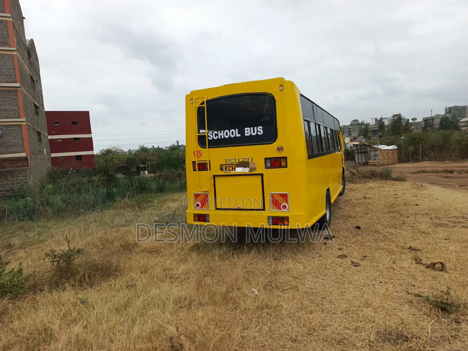 Isuzu NQR 2016 Yellow