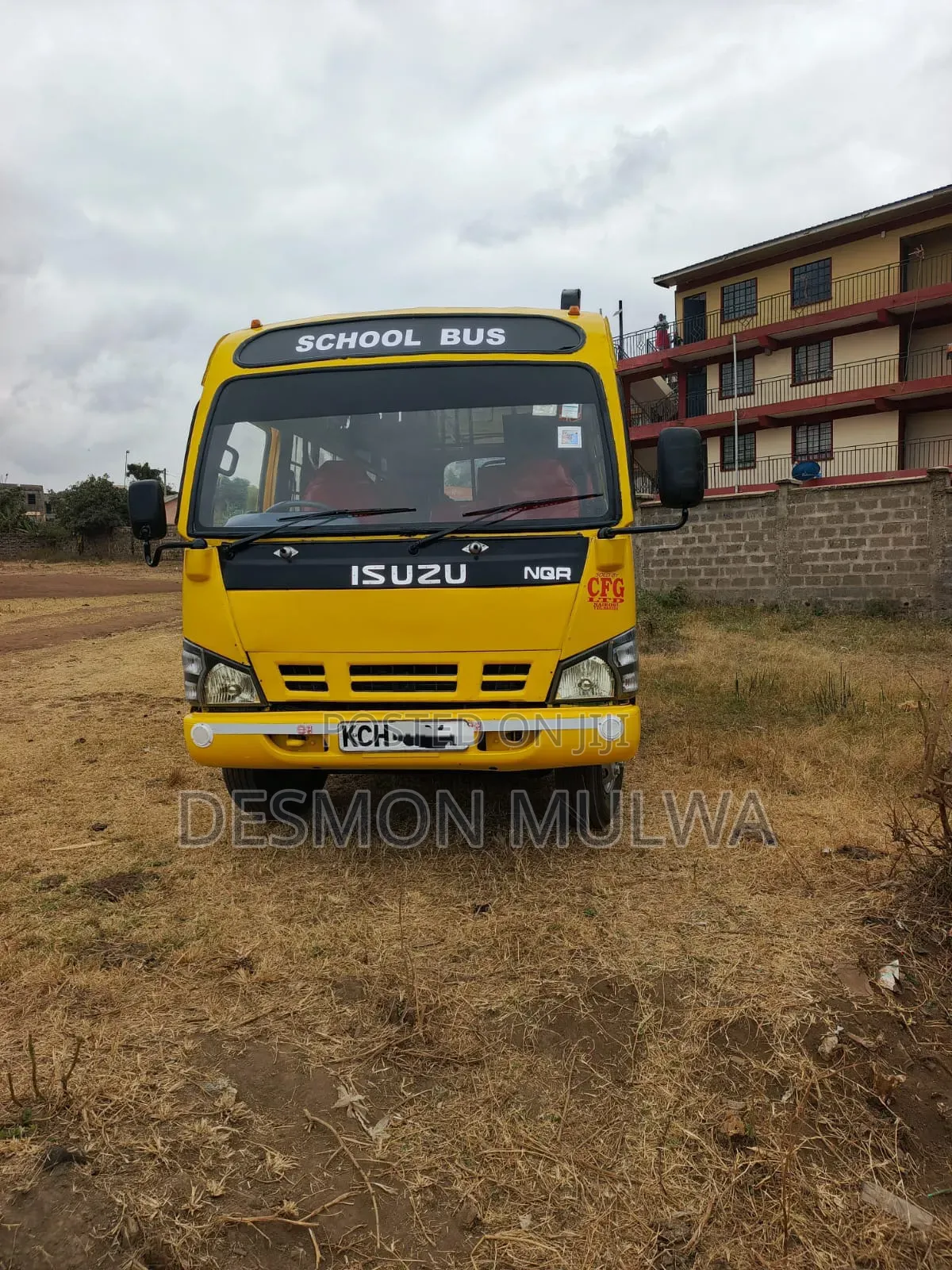 Isuzu NQR 2016 Yellow