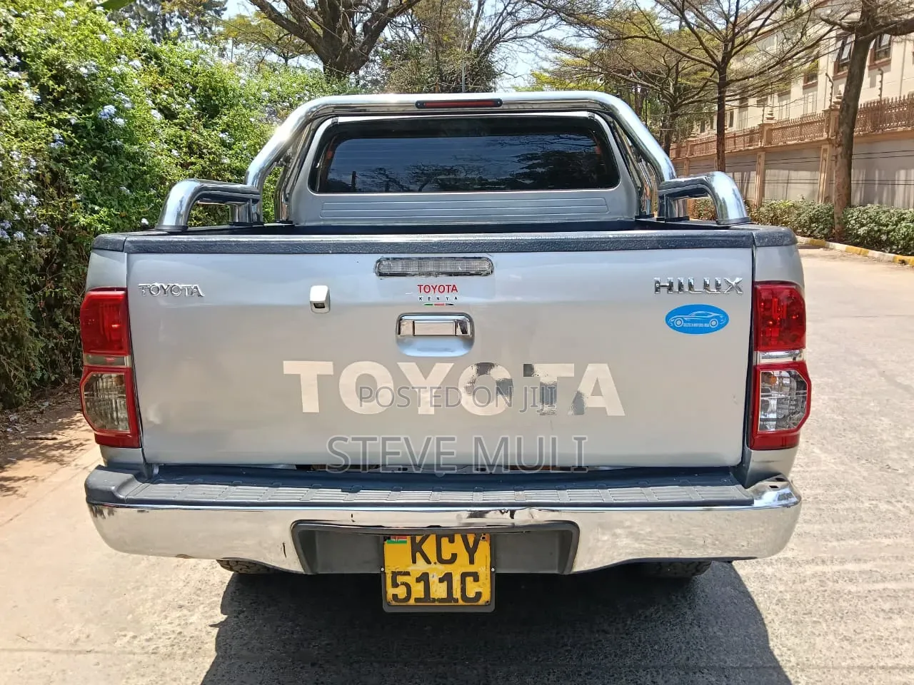Toyota Hilux 3.0 D-4D 4x4 2013 Gold