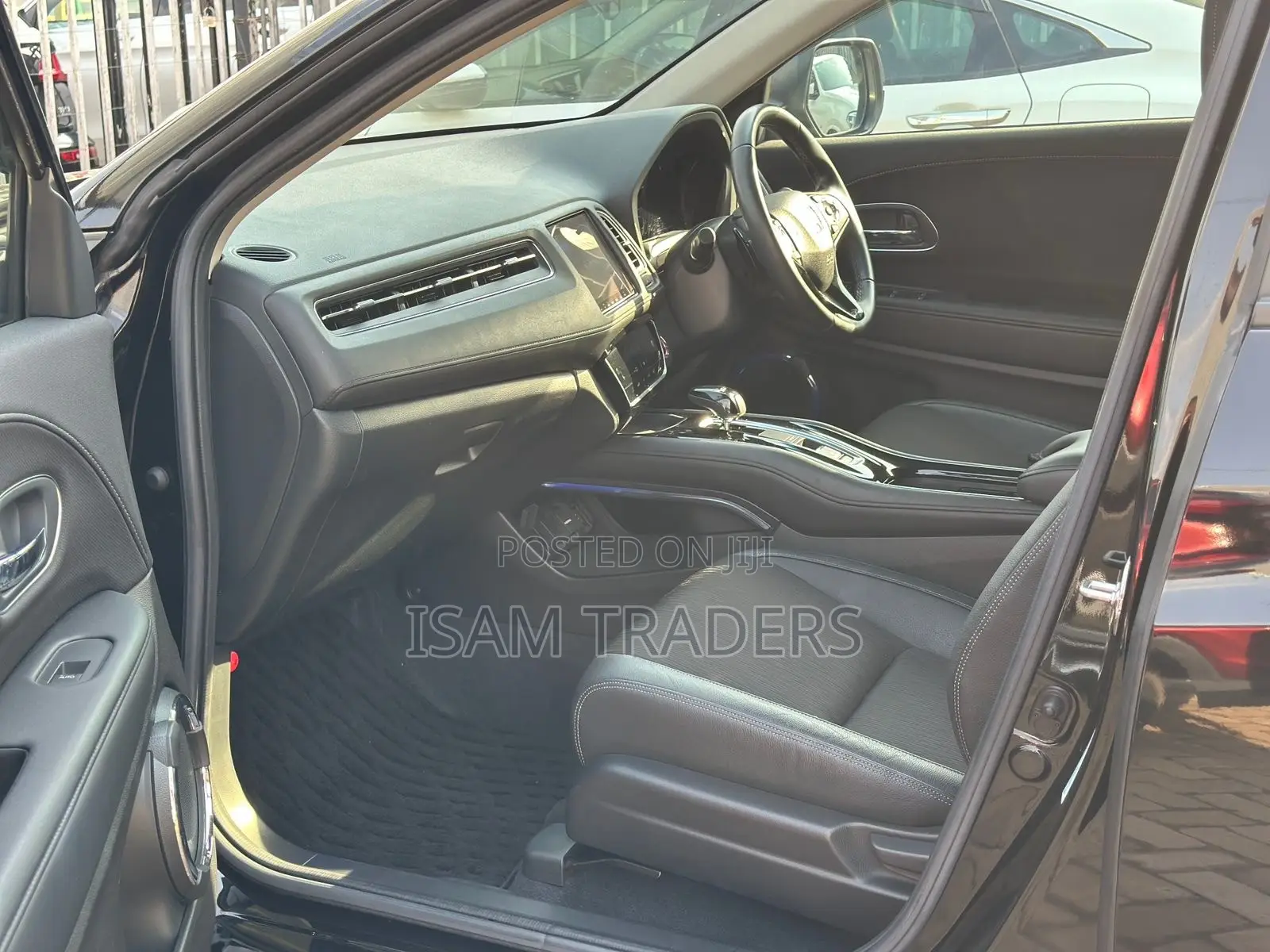 Honda Vezel 1.5 Hybrid 2WD 2020 Black