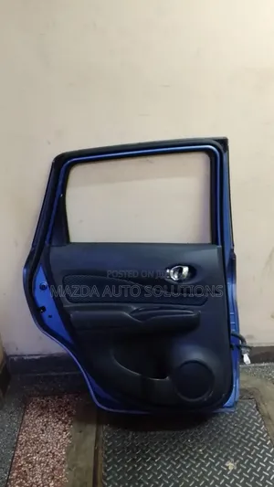 Nissa Note E12 Rear Door