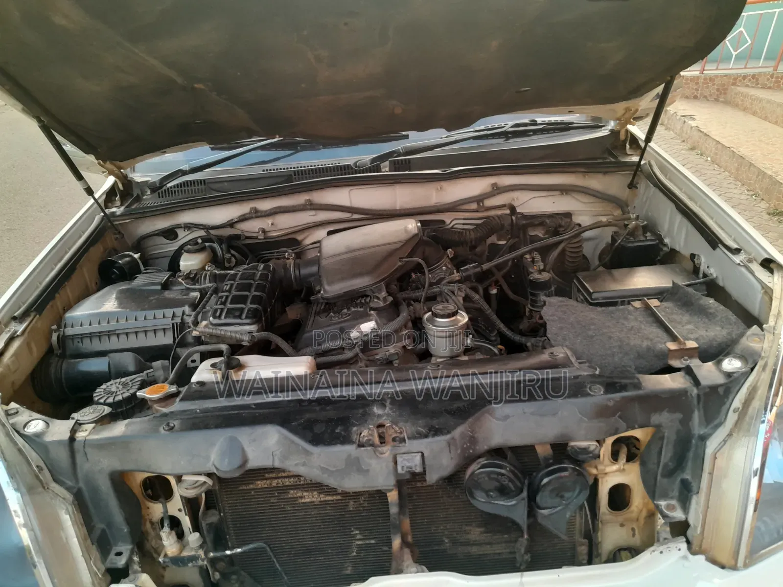 Toyota Land Cruiser 2007 White