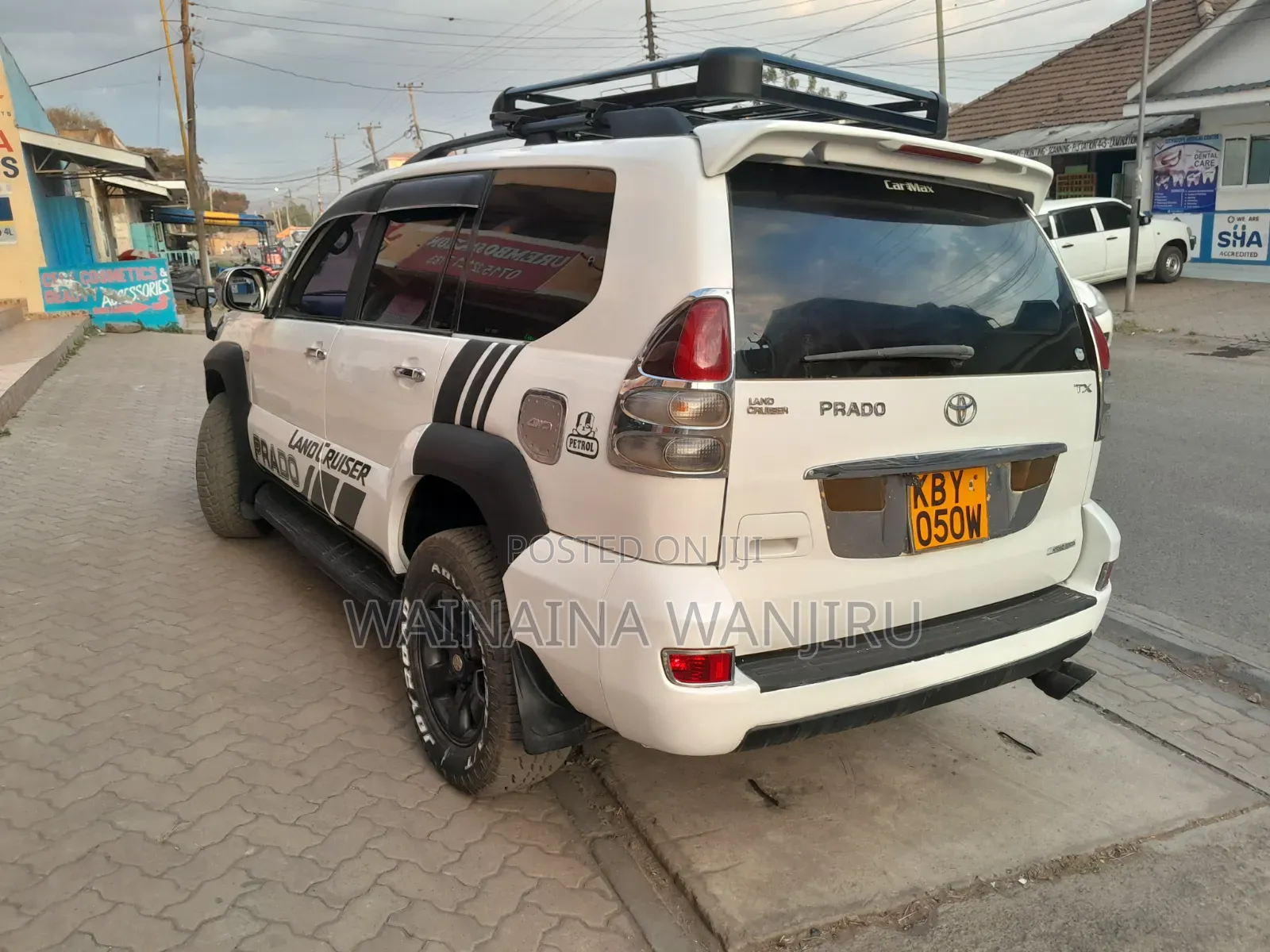 Toyota Land Cruiser 2007 White