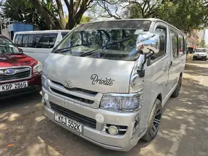 Toyota HiAce 2009 Silver