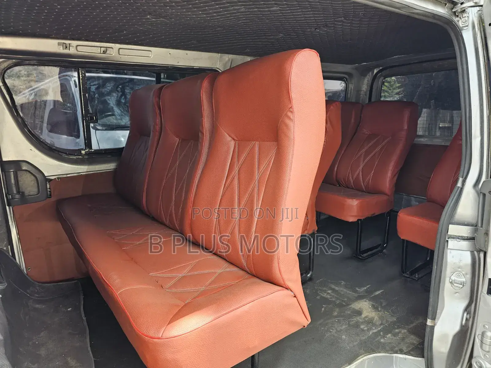 Toyota HiAce 2009 Silver