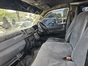Toyota HiAce 2009 Silver