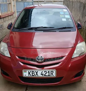 Toyota Belta 2006 Red