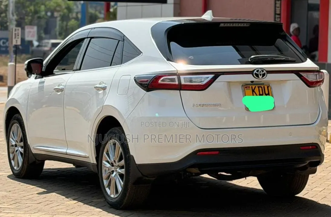 Toyota Harrier 2018 White