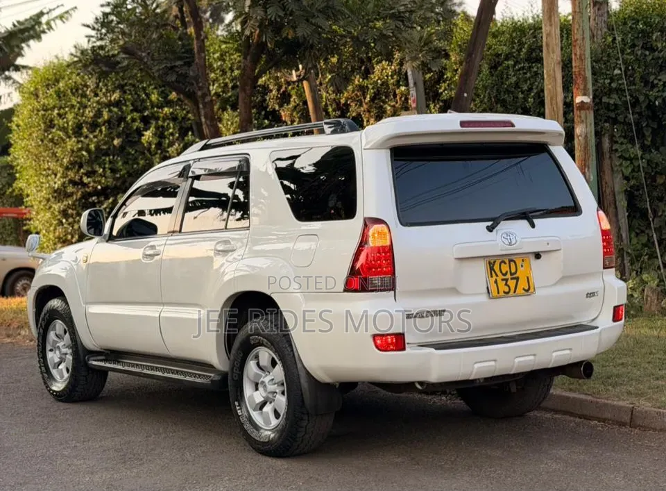 Toyota Hilux Surf 2.7 SSR 2008 White