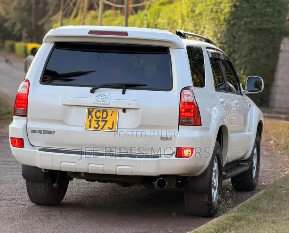 Toyota Hilux Surf 2.7 SSR 2008 White