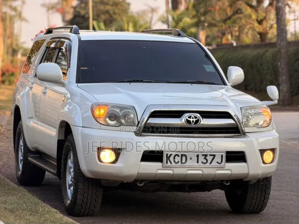 Toyota Hilux Surf 2.7 SSR 2008 White