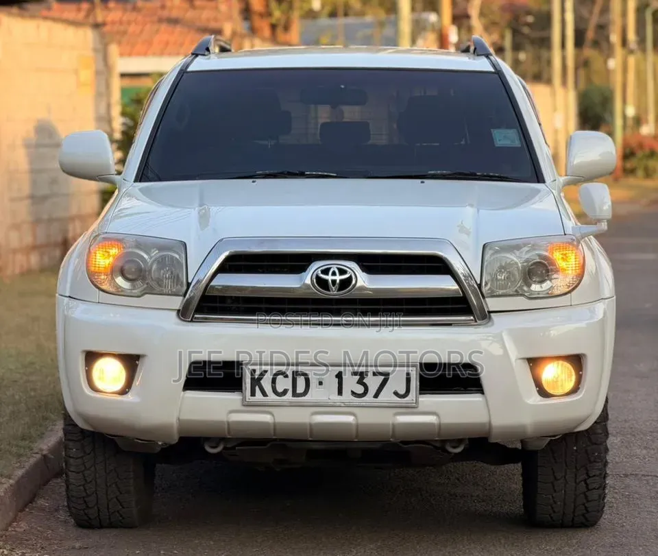 Toyota Hilux Surf 2.7 SSR 2008 White