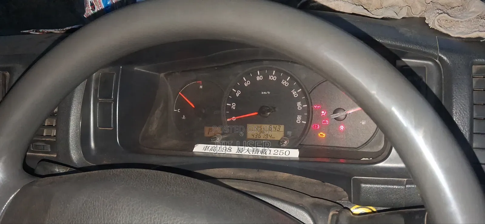 Toyota HiAce 2017 Silver