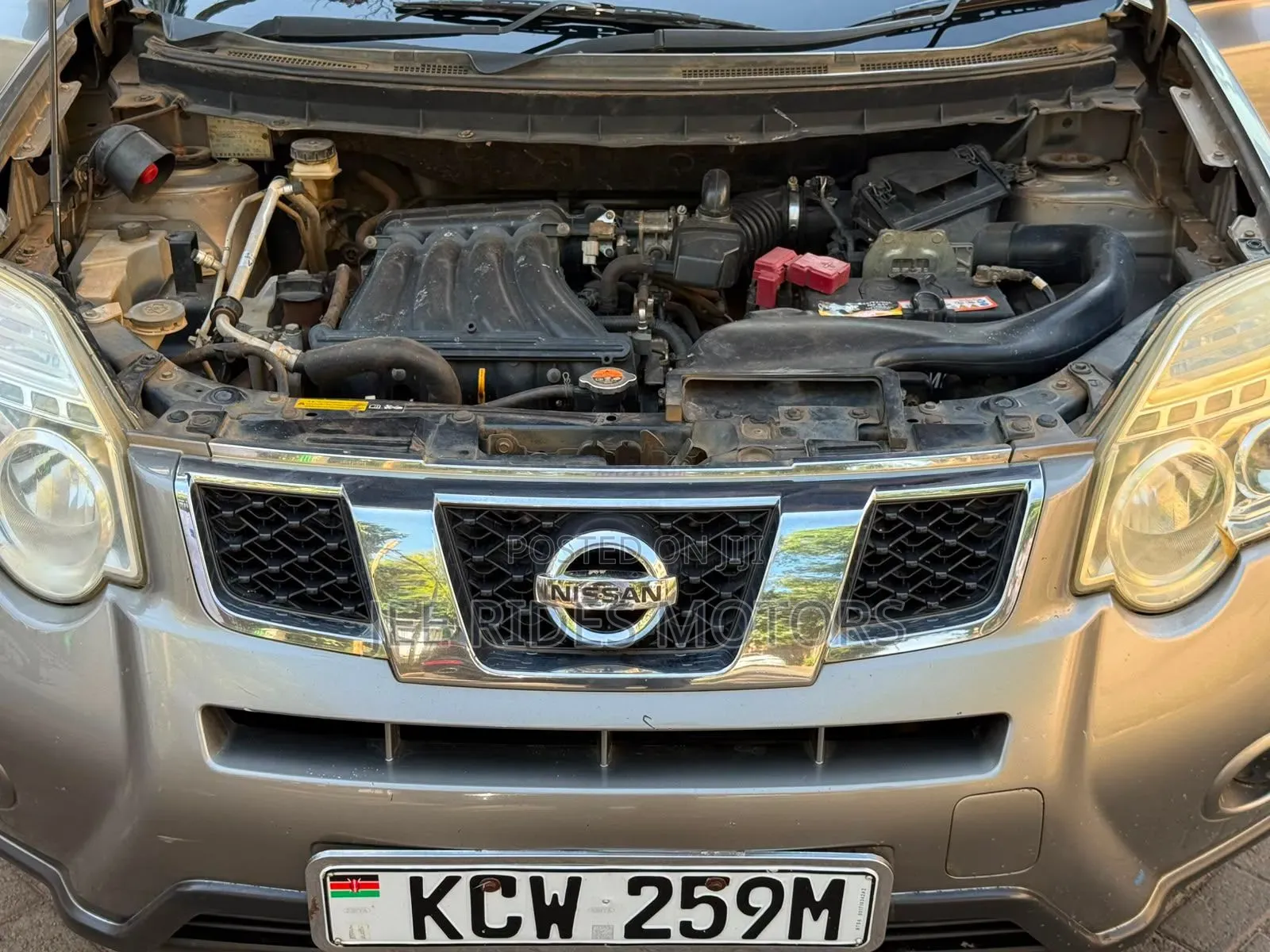 Nissan X-Trail 2.0 Petrol XE 2012 Gray