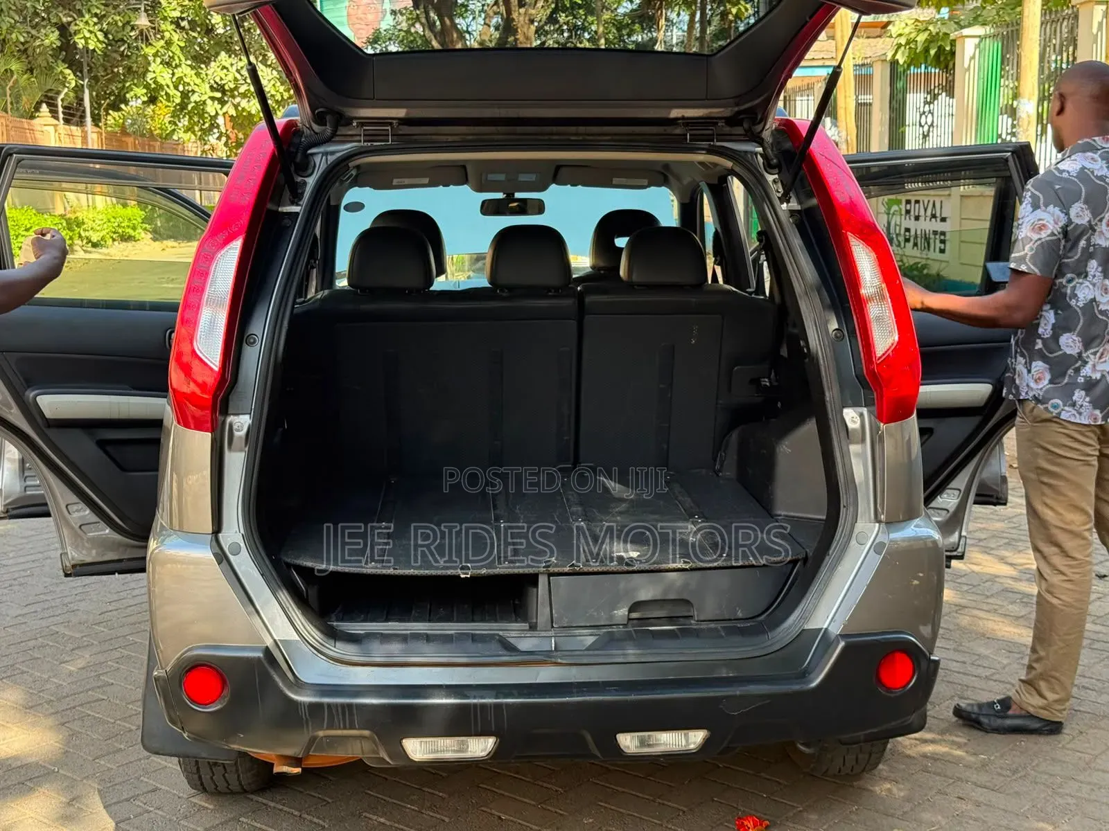 Nissan X-Trail 2.0 Petrol XE 2012 Gray