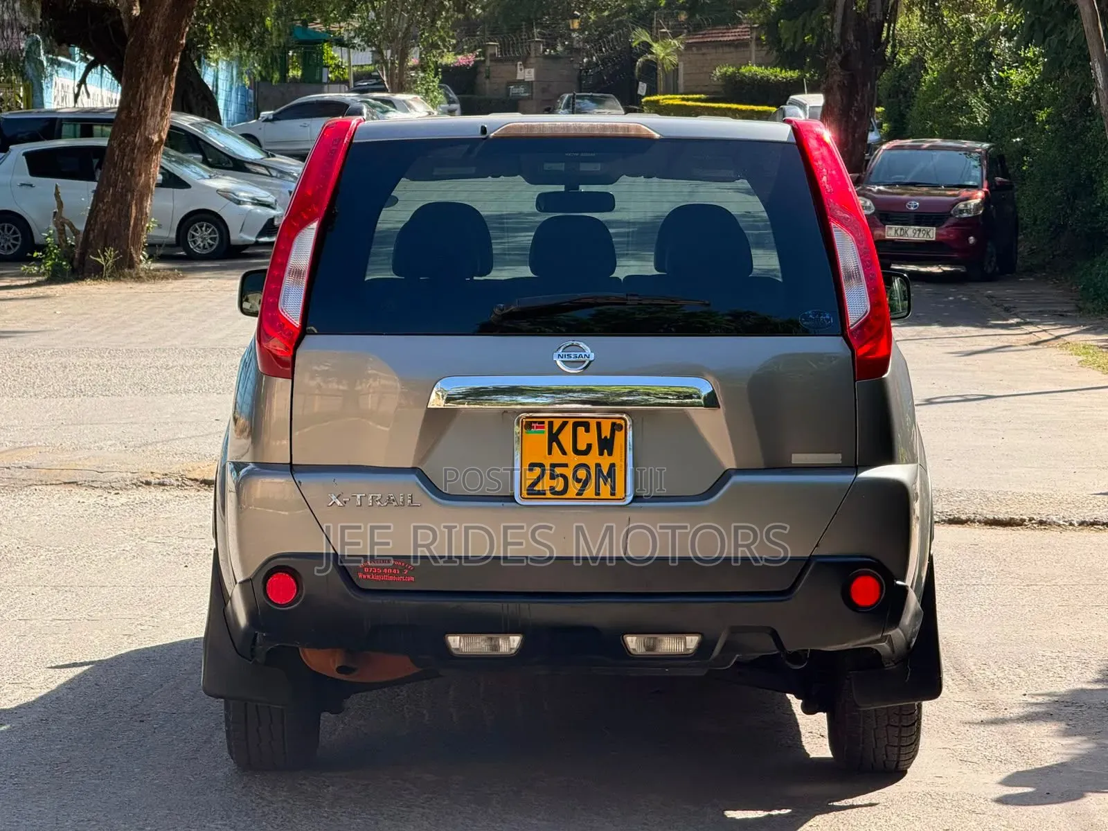 Nissan X-Trail 2.0 Petrol XE 2012 Gray