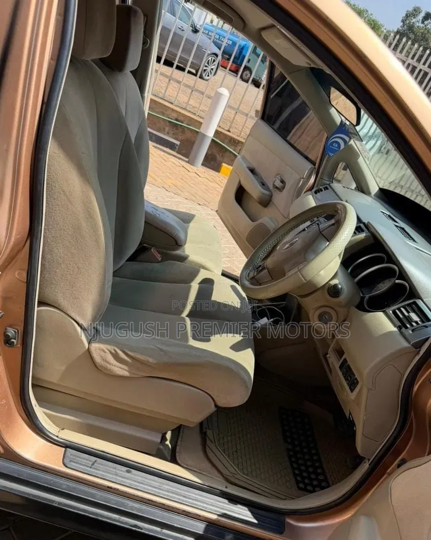 Nissan Tiida 2008 Brown