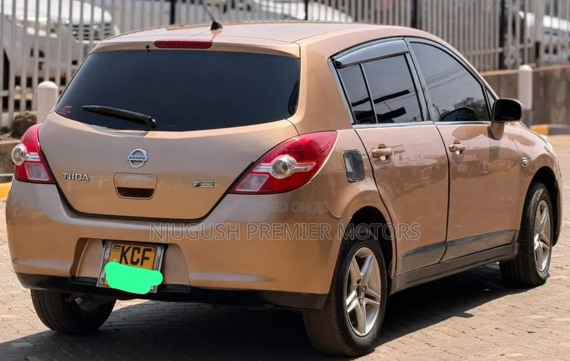 Nissan Tiida 2008 Brown