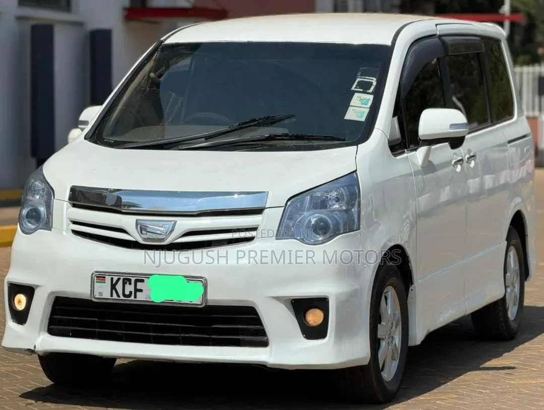 Toyota Noah 2008 White