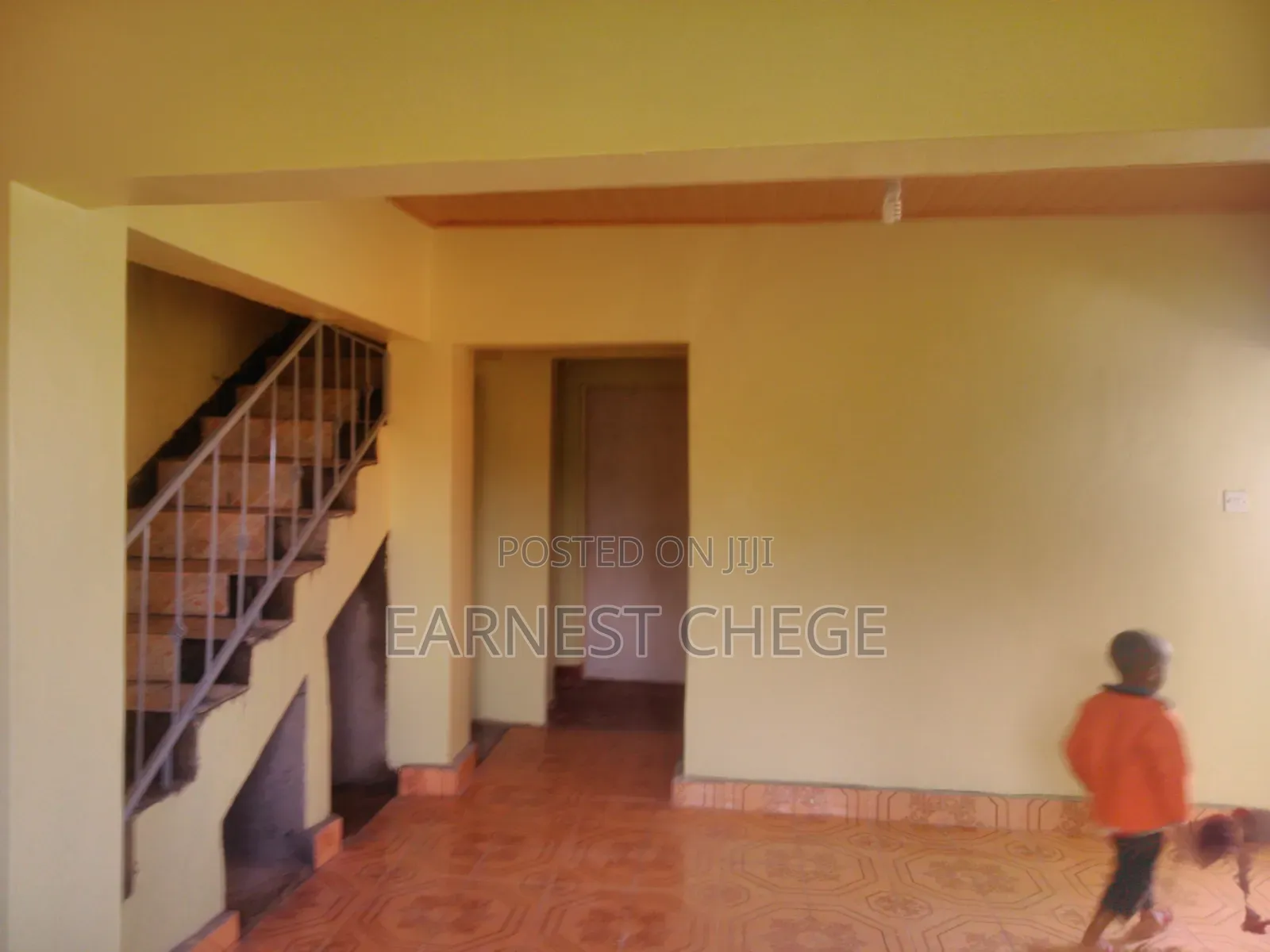 4bdrm Mansion in Lari/Kirenga for rent