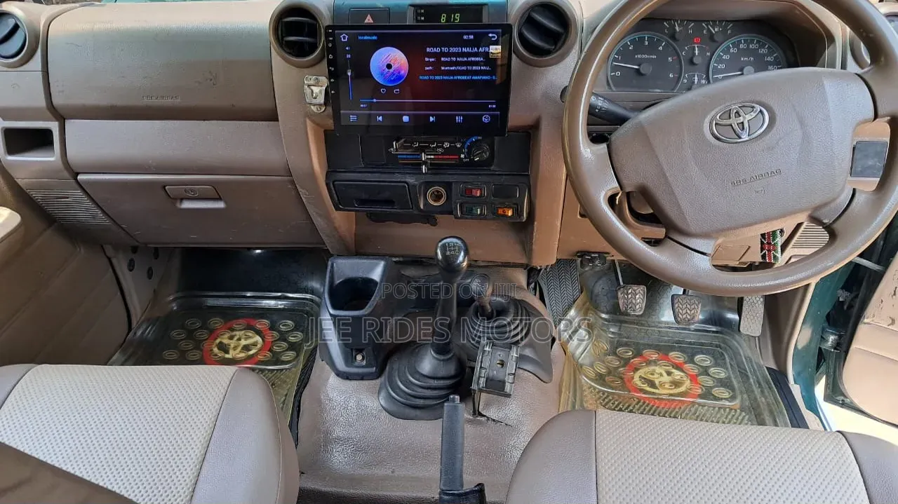 Toyota Land Cruiser 2014 Green