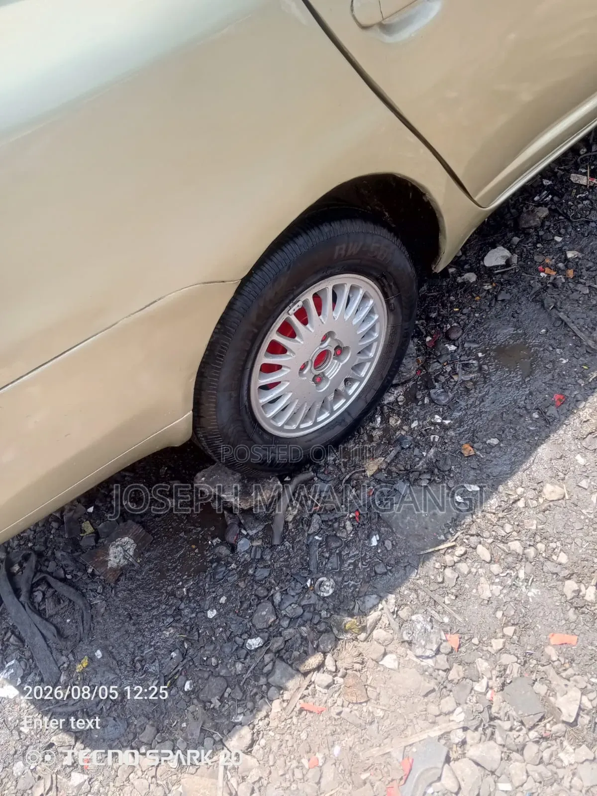 Toyota Platz 2000 Gold