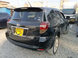 Toyota Vanguard 2013 Black