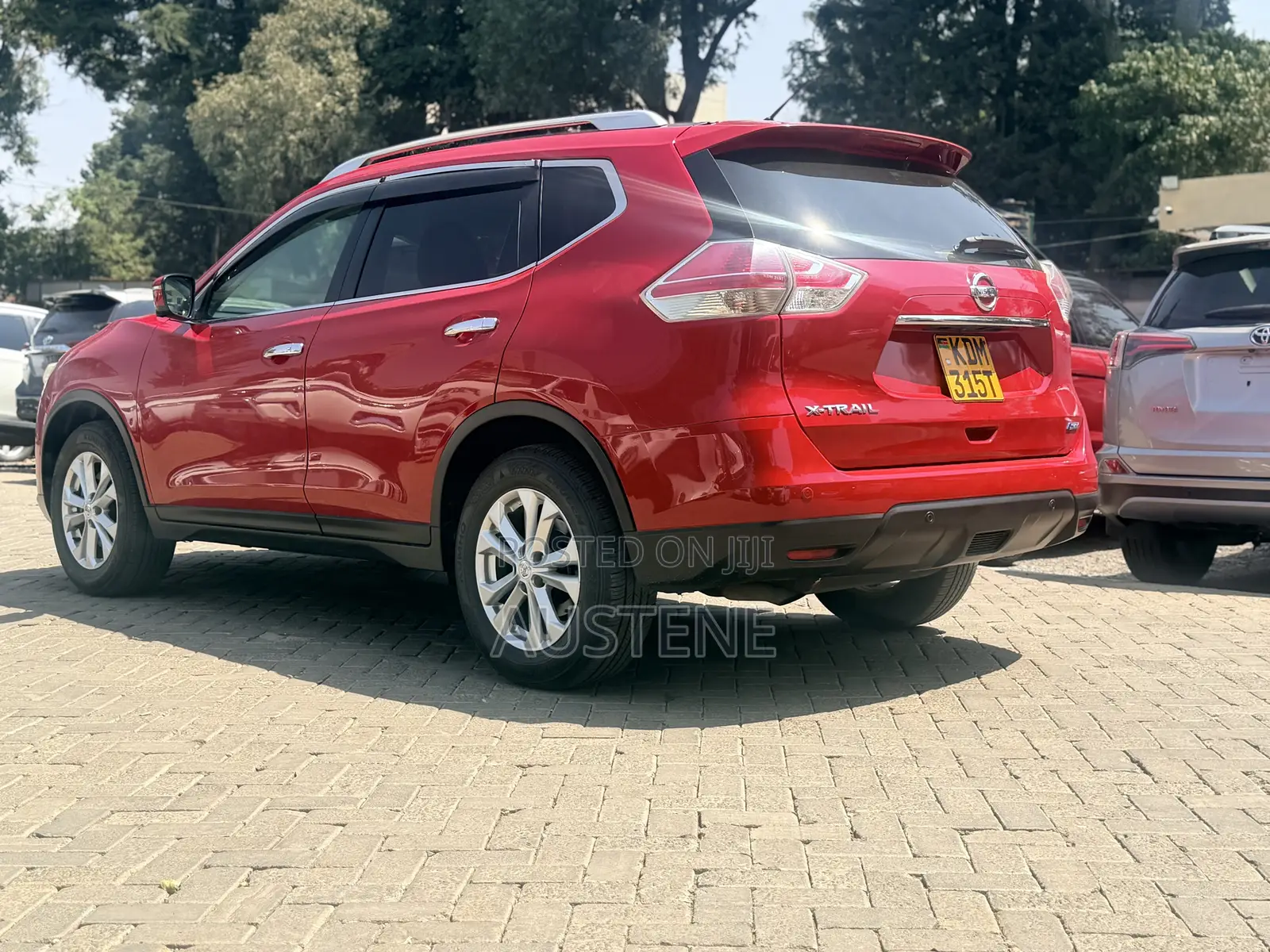 Nissan X-Trail 2016 Red