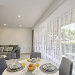 A Touch of Elegance Goes a Long Way With Plain White Shees