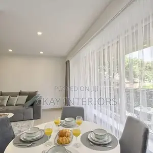 A Touch of Elegance Goes a Long Way With Plain White Shees
