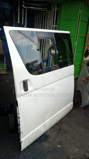 Toyota Hiance /7l / Toyota Box Sliding Door 30,0000
