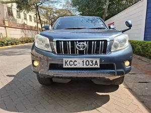 Toyota Land Cruiser Prado 2.7 i 2011 Gray