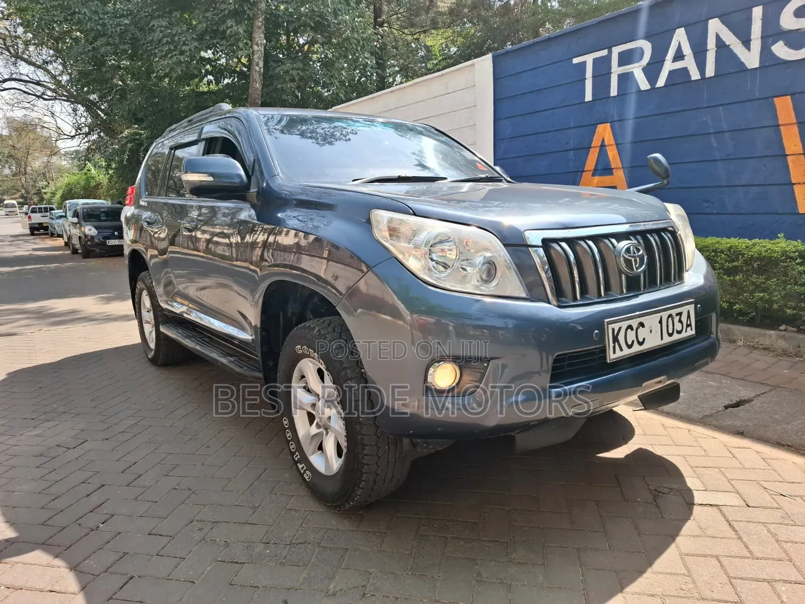 Toyota Land Cruiser Prado 2.7 i 2011 Gray