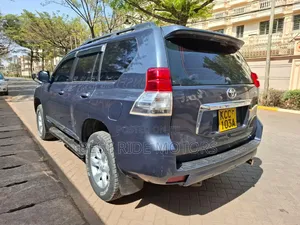 Toyota Land Cruiser Prado 2.7 i 2011 Gray