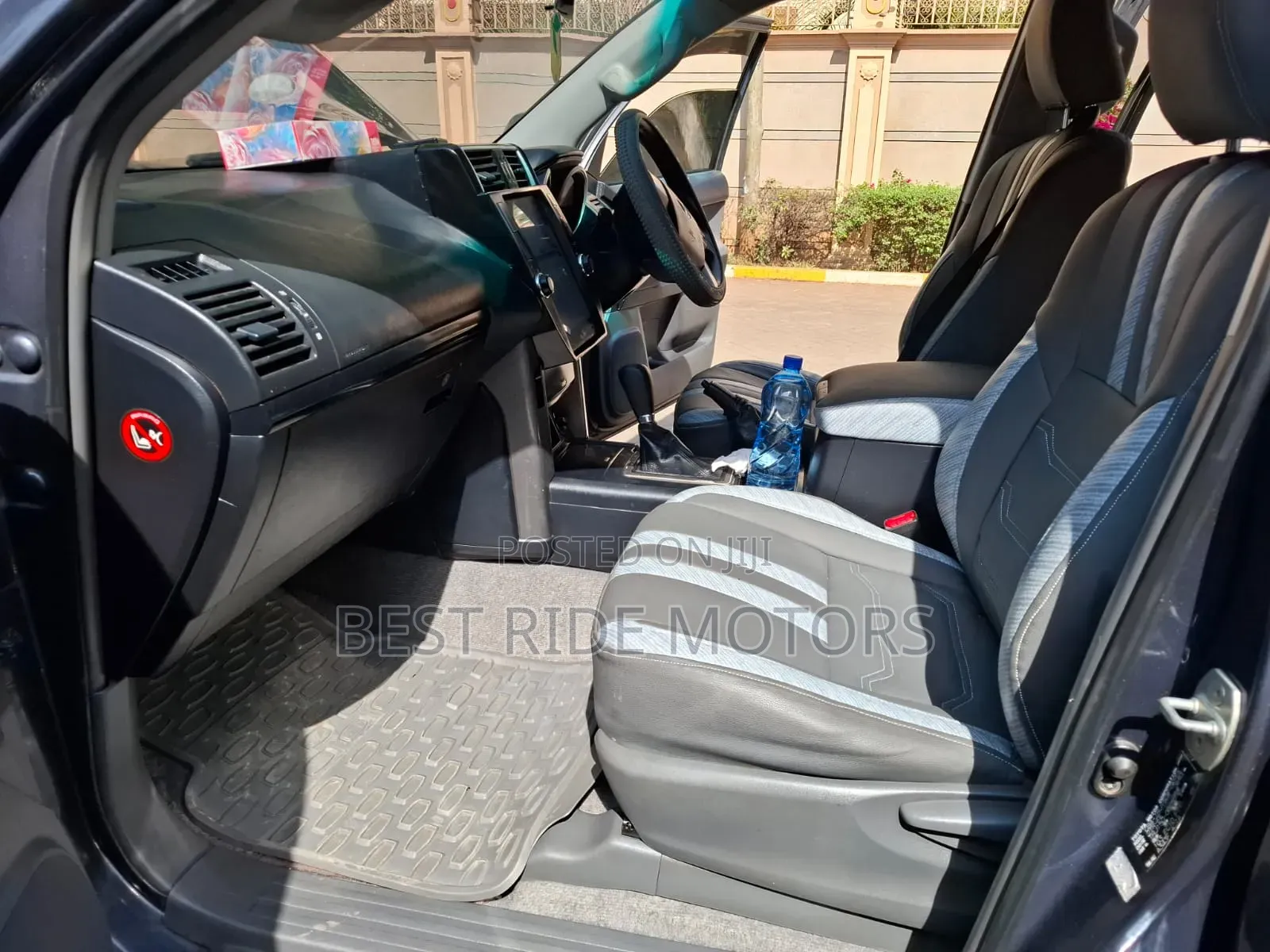 Toyota Land Cruiser Prado 2.7 i 2011 Gray