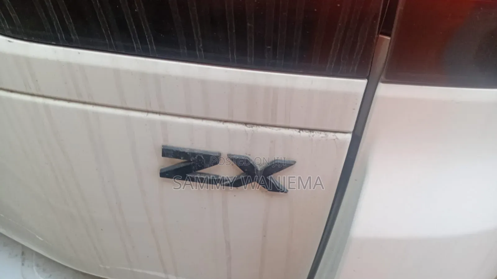 Toyota Land Cruiser LC300 2022 White
