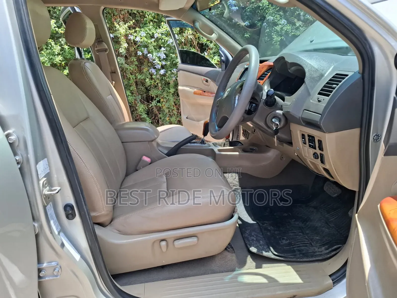 Toyota Hilux 3.0 D-4D 4x4 2013 Silver