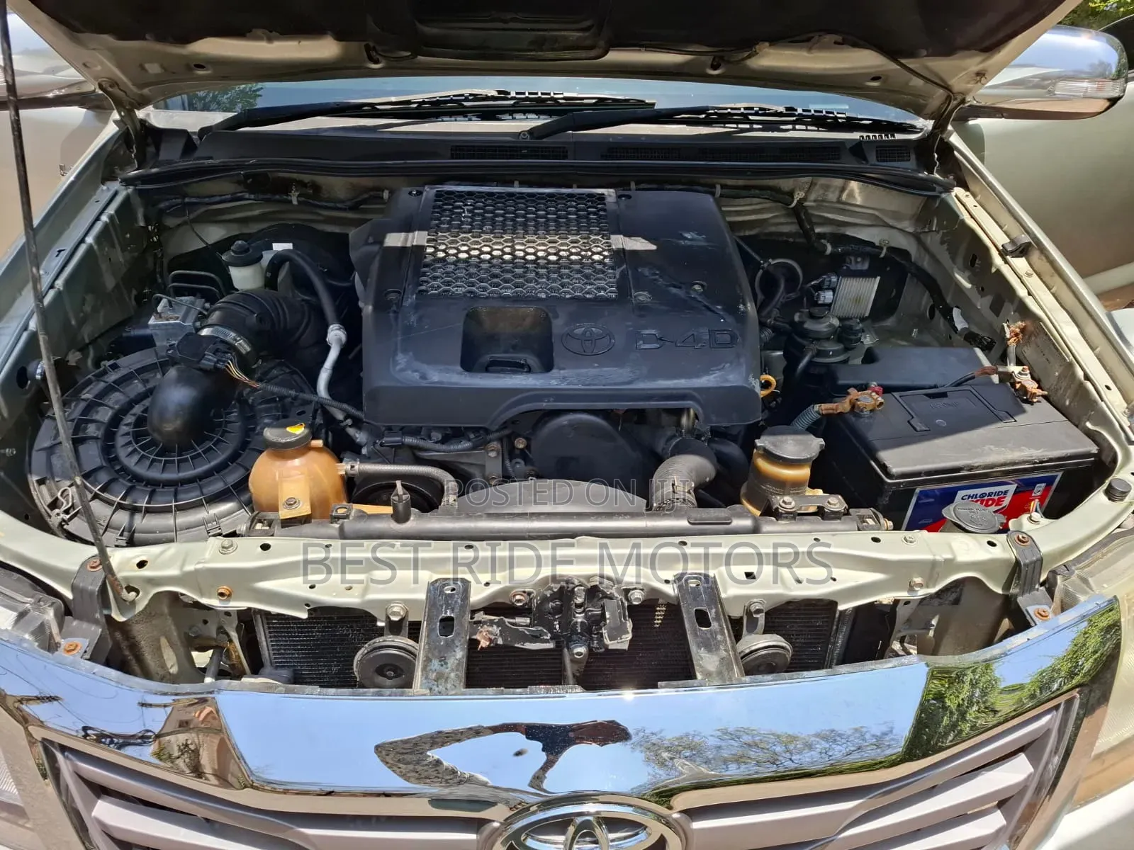 Toyota Hilux 3.0 D-4D 4x4 2013 Silver