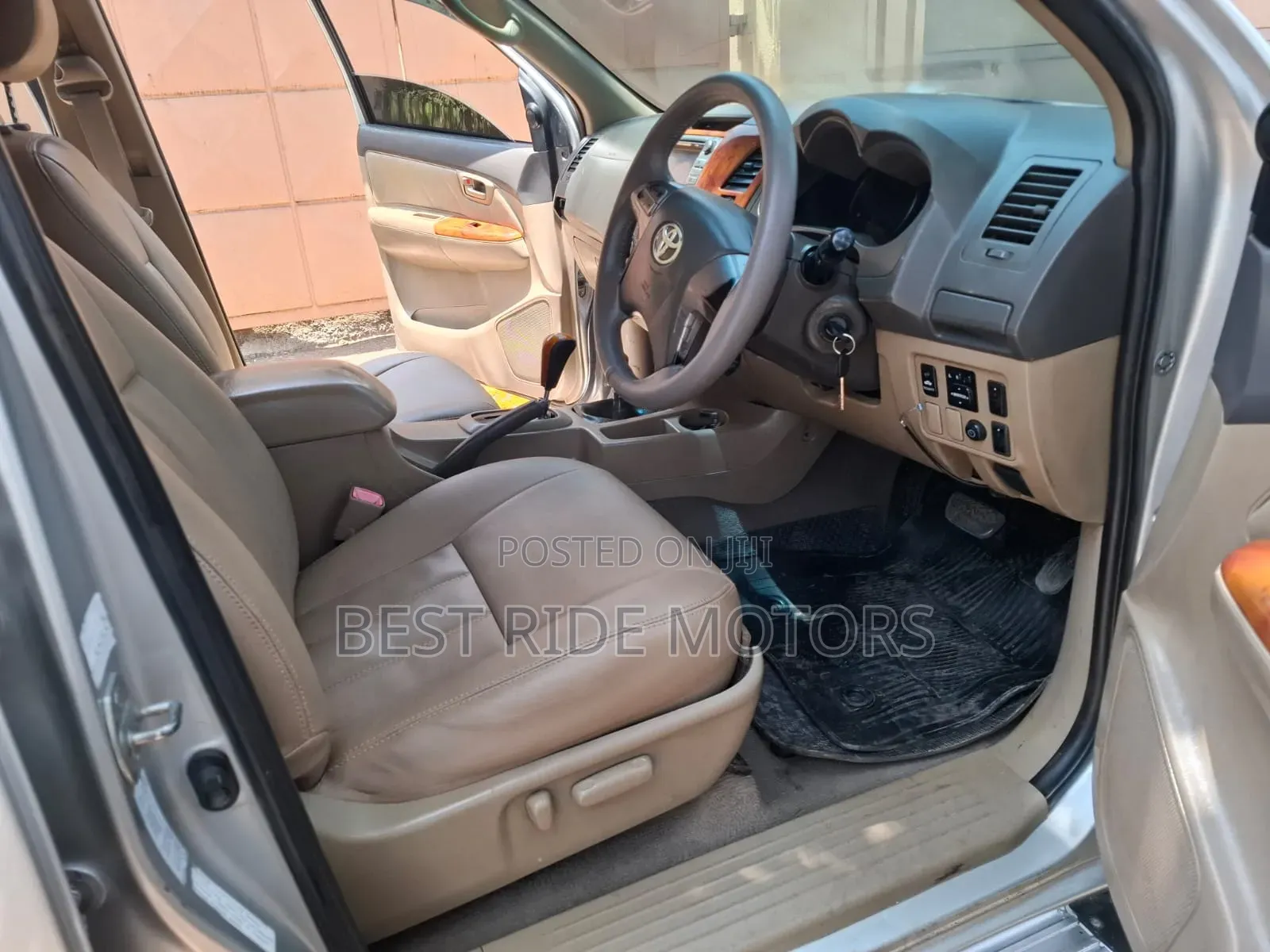 Toyota Hilux 3.0 D-4D 4x4 2013 Silver