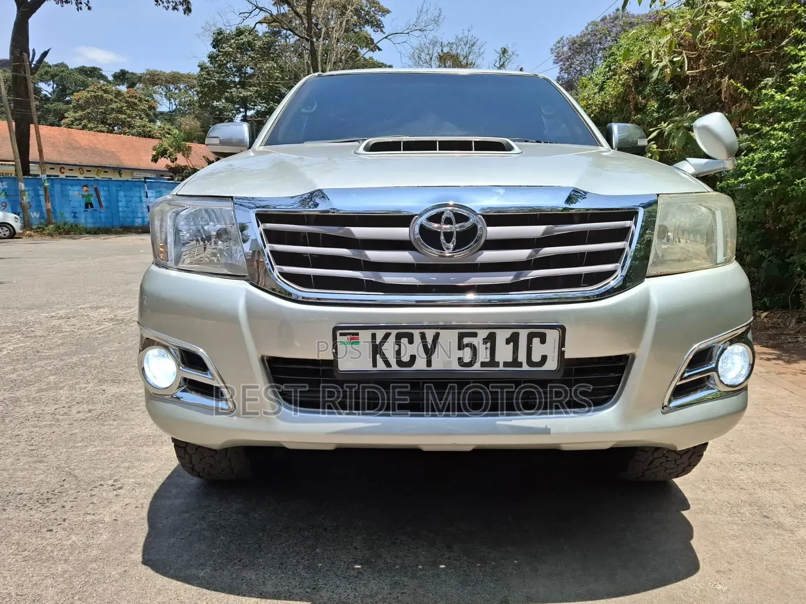 Toyota Hilux 3.0 D-4D 4x4 2013 Silver