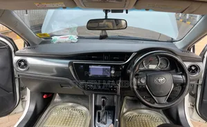 Toyota Auris 2015 White