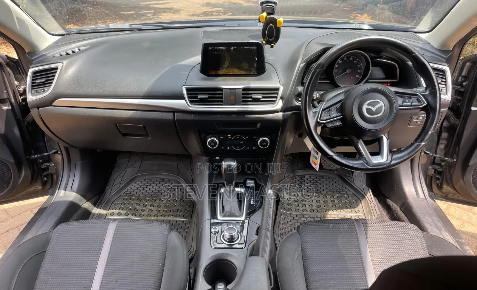 Mazda Axela 2018 Gray