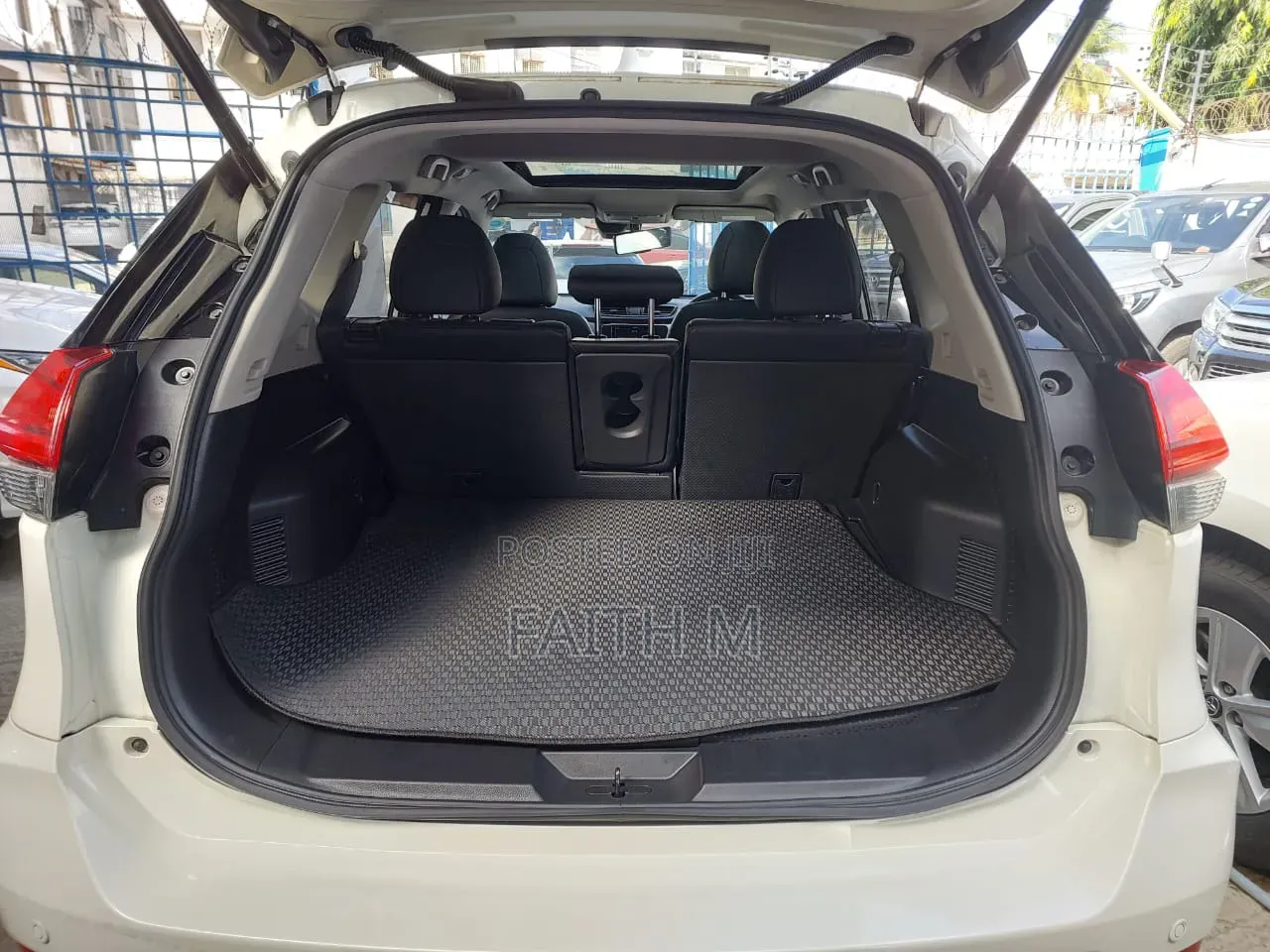 Nissan X-Trail 2.0 Petrol FWD 2017 Pearl
