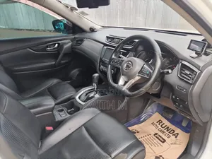 Nissan X-Trail 2.0 Petrol FWD 2017 Pearl